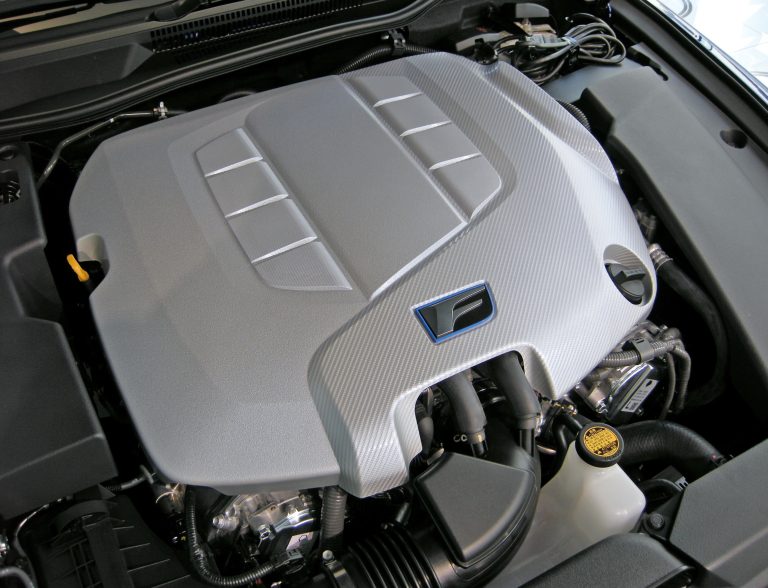 Lexus 2UR GSE (5.0L V8)