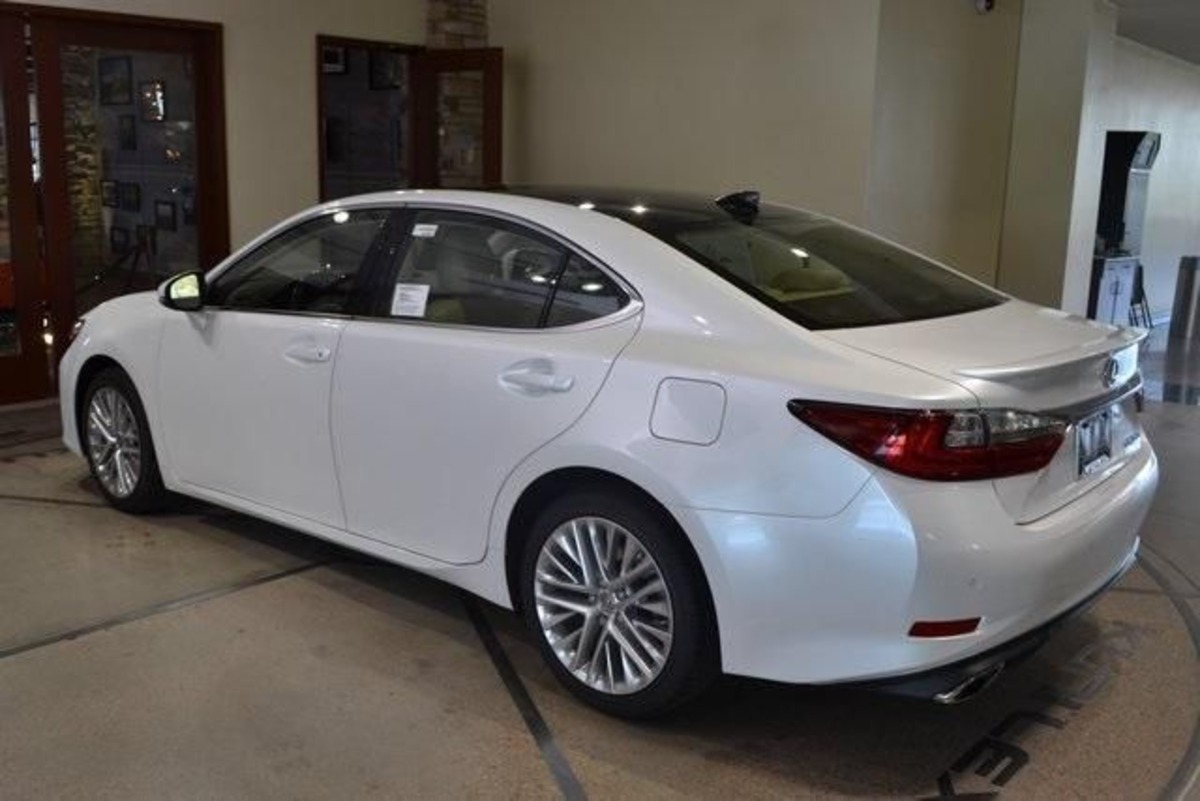 Lexus ES 