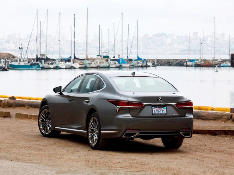 Lexus LS