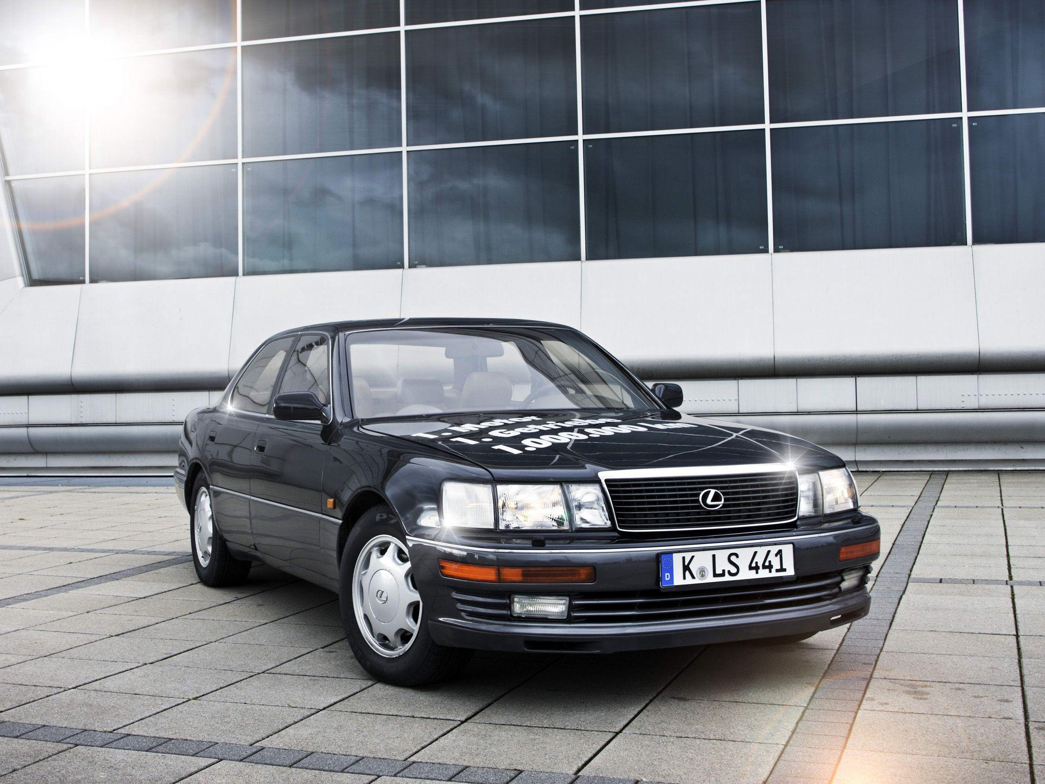 Lexus LS400