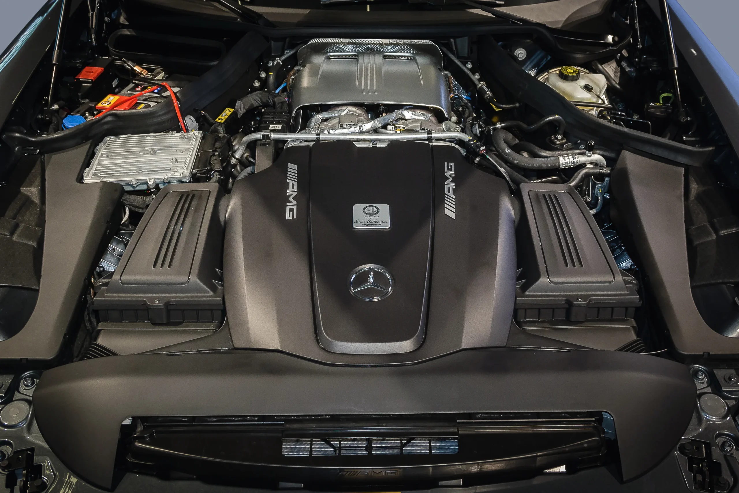 Mercedes Benz M176 4.0L Biturbo V8