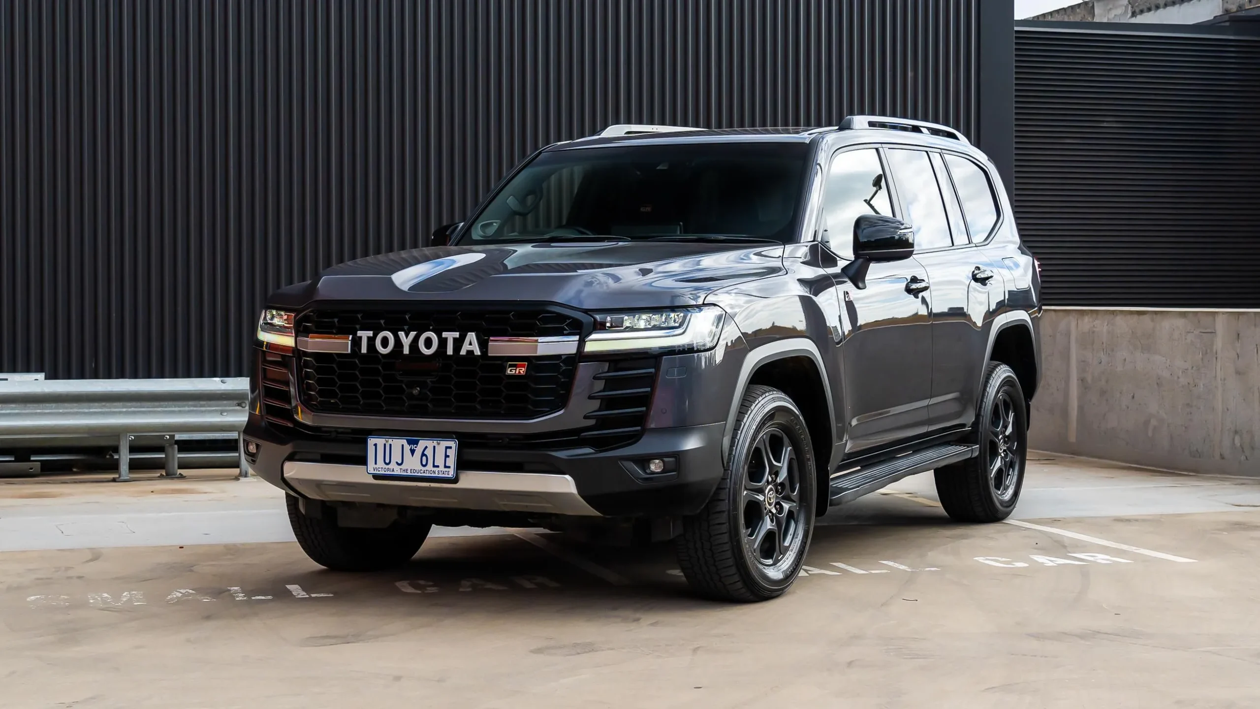 Toyota Land Cruiser 300 Series