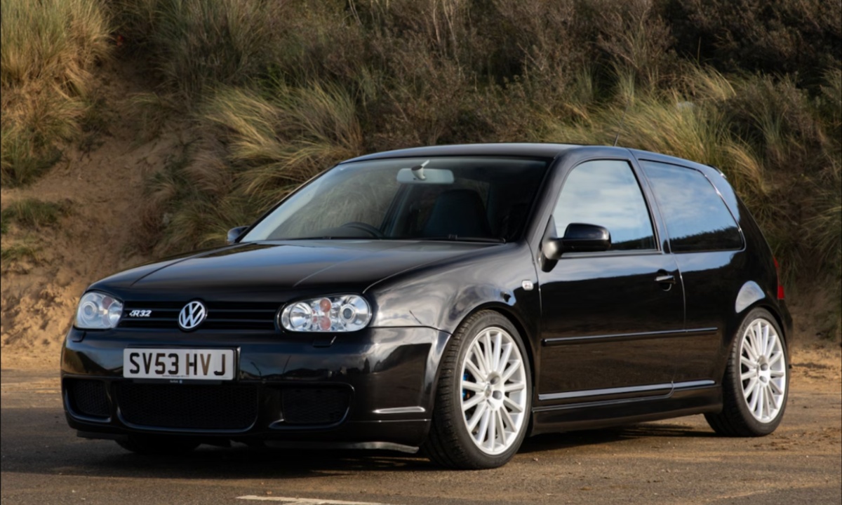 VW Golf R32 Mk4