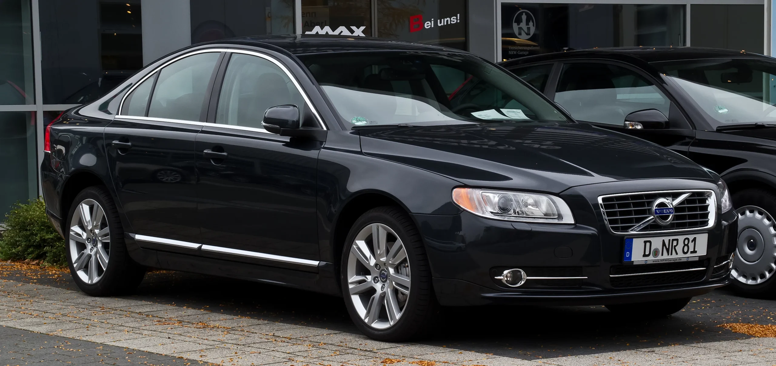 Volvo S80 (First Generation)