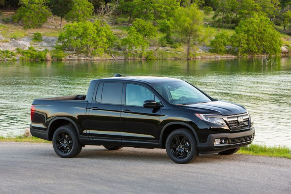 Honda Ridgeline (2017–Present) Honda Ridgeline (2017–Present)