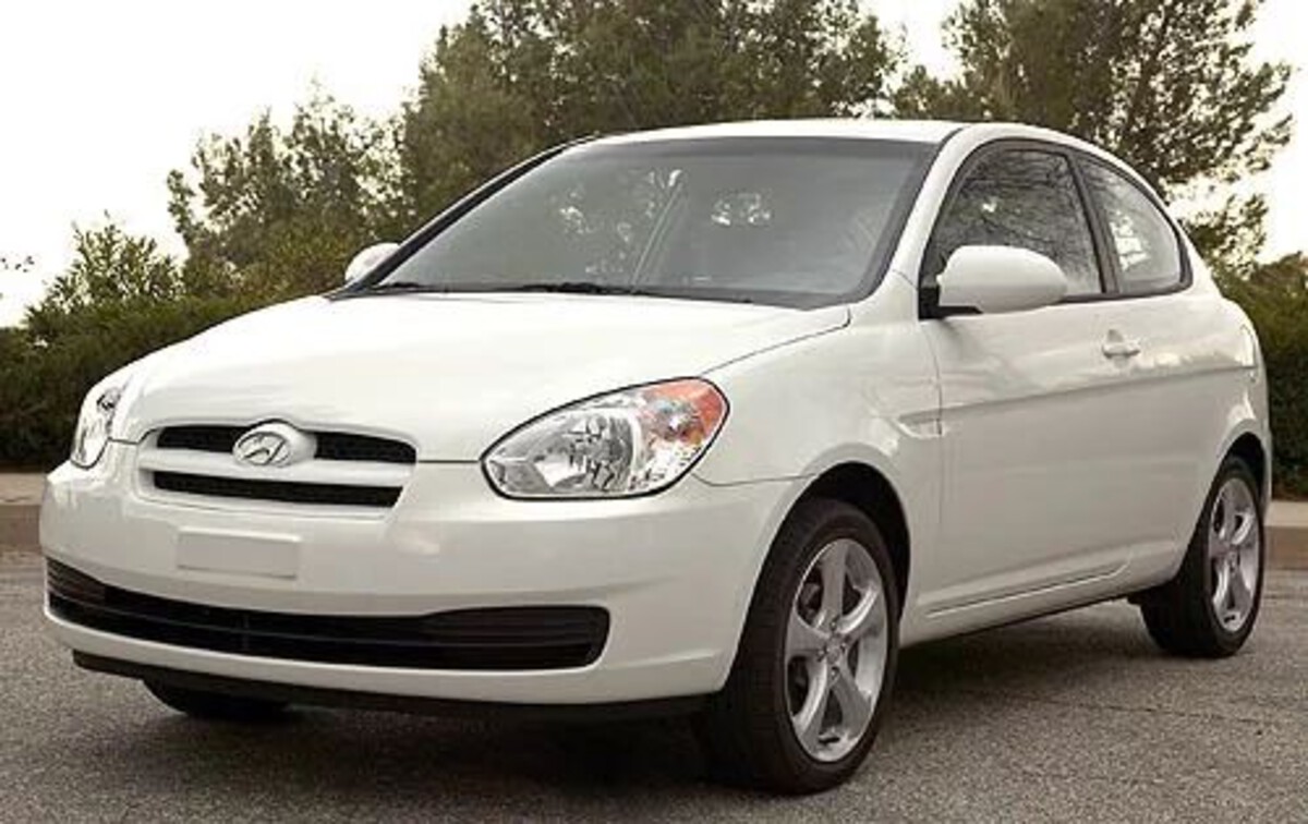 Hyundai Entourage (2007–2008)