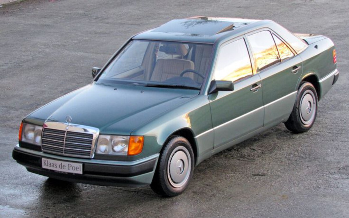 Mercedes Benz W124 E Class