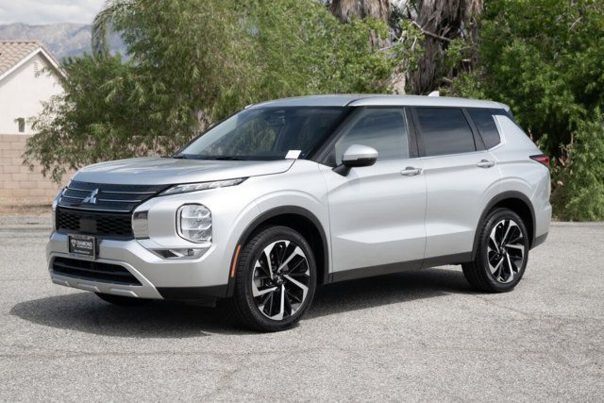 Mitsubishi Outlander 