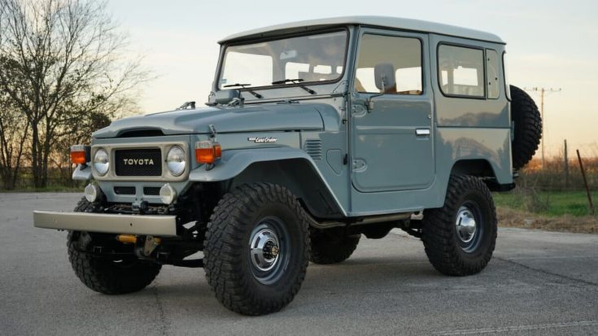 Toyota Land Cruiser FJ40 (1960–1984)