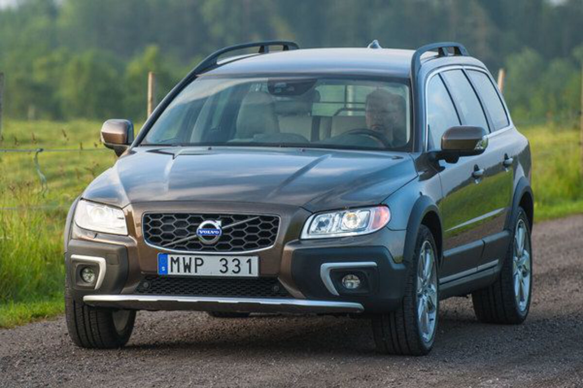 Volvo XC70 (2008–2016)