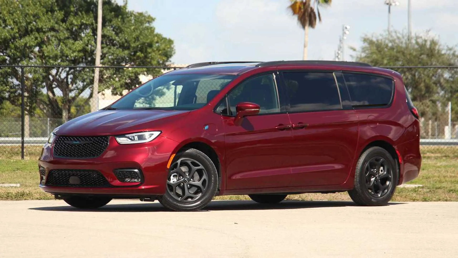 2021 Chrysler Pacifica Hybrid