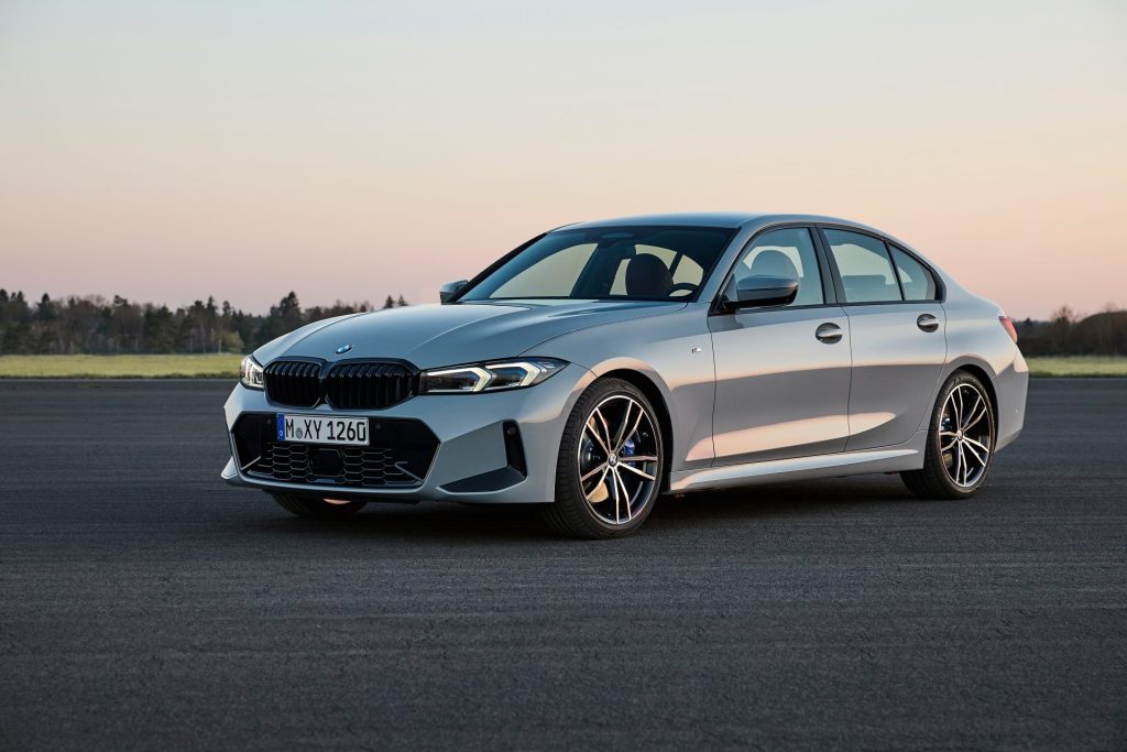2023 BMW 330i