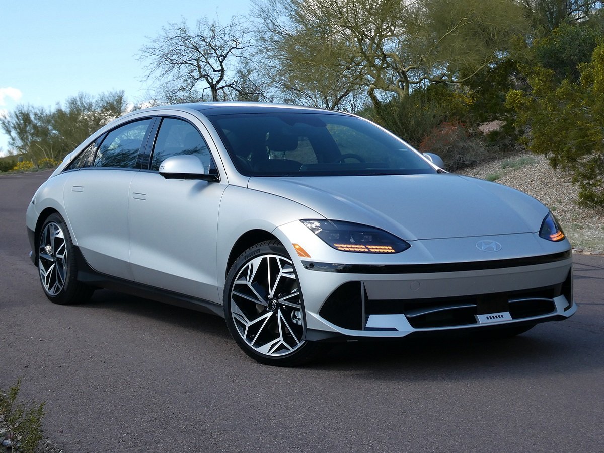 2023 Hyundai Ioniq 6 Limited Long Range AWD 2023 Hyundai Ioniq 6 Limited Long Range AWD