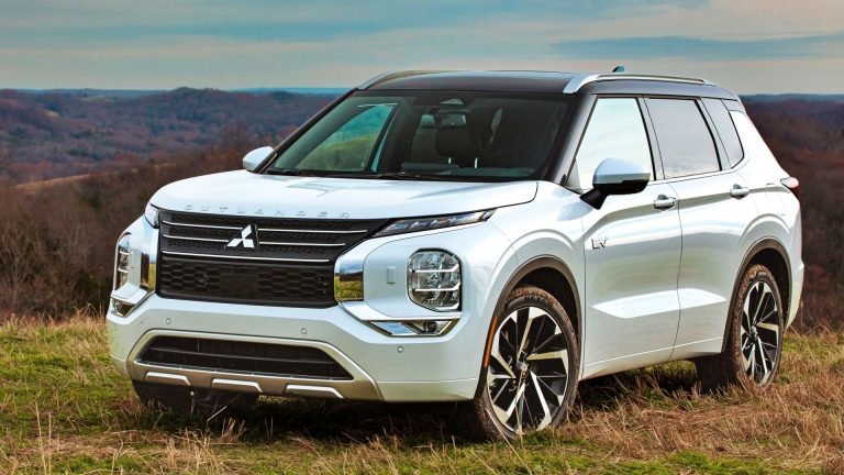2023 Mitsubishi Outlander PHEV
