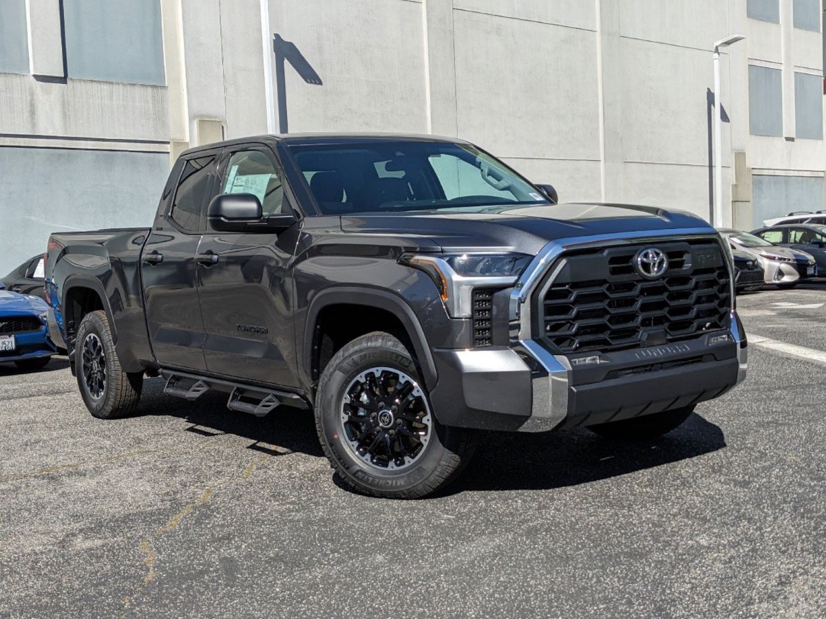 2023 Toyota Tundra SR5