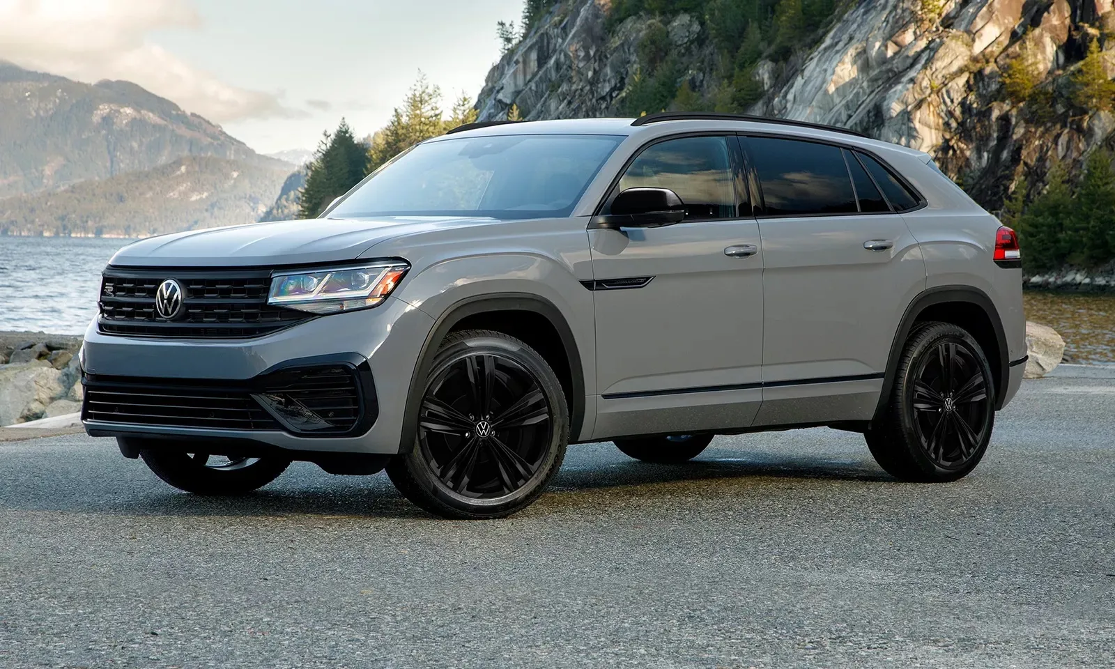 2023 Volkswagen Atlas SE