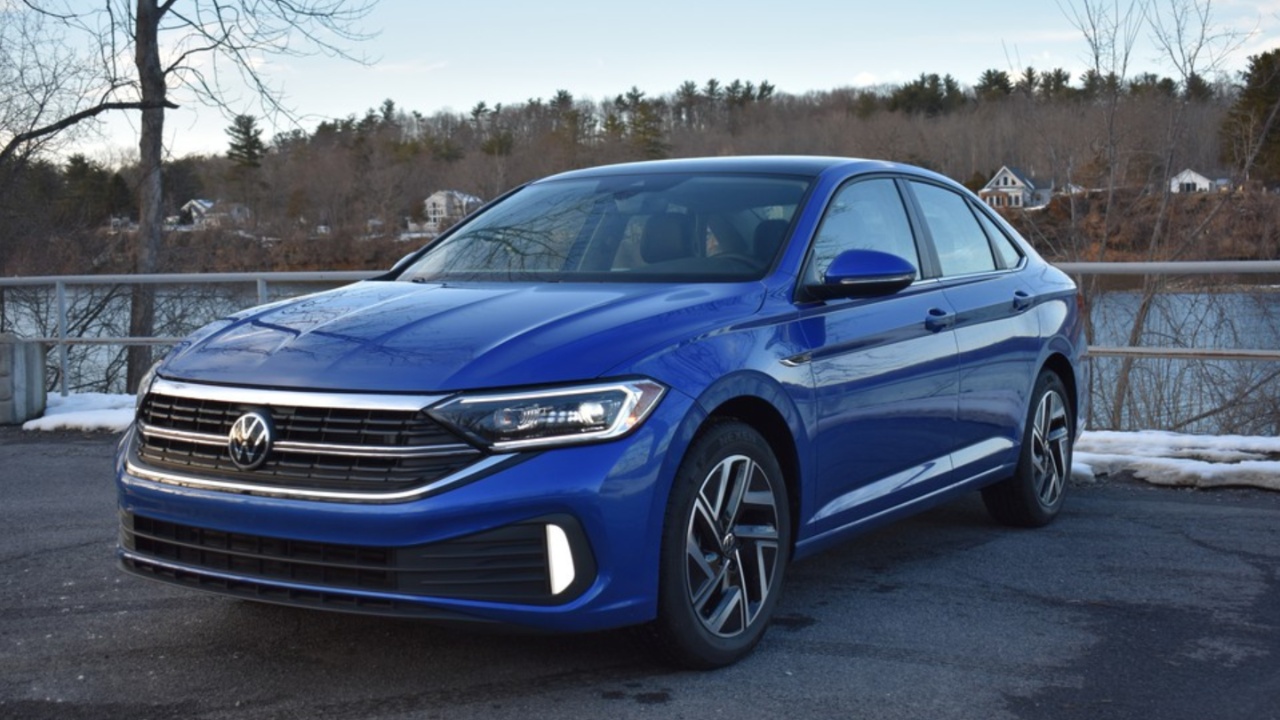 2023 Volkswagen Jetta (2) 2023 Volkswagen Jetta
