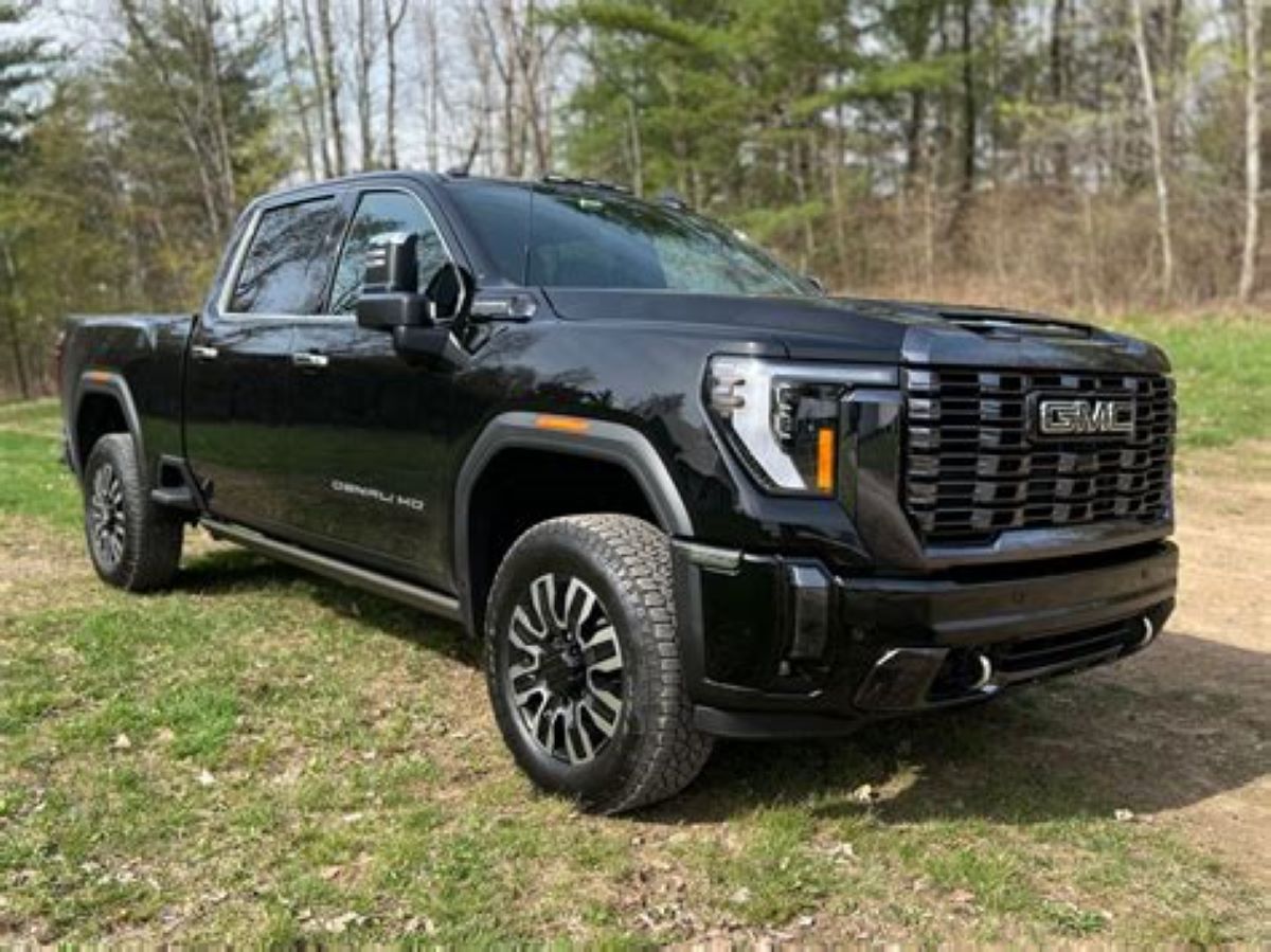2024 GMC Sierra 2500 Denali