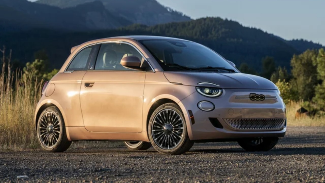2025 Fiat 500e 2025 Fiat 500e