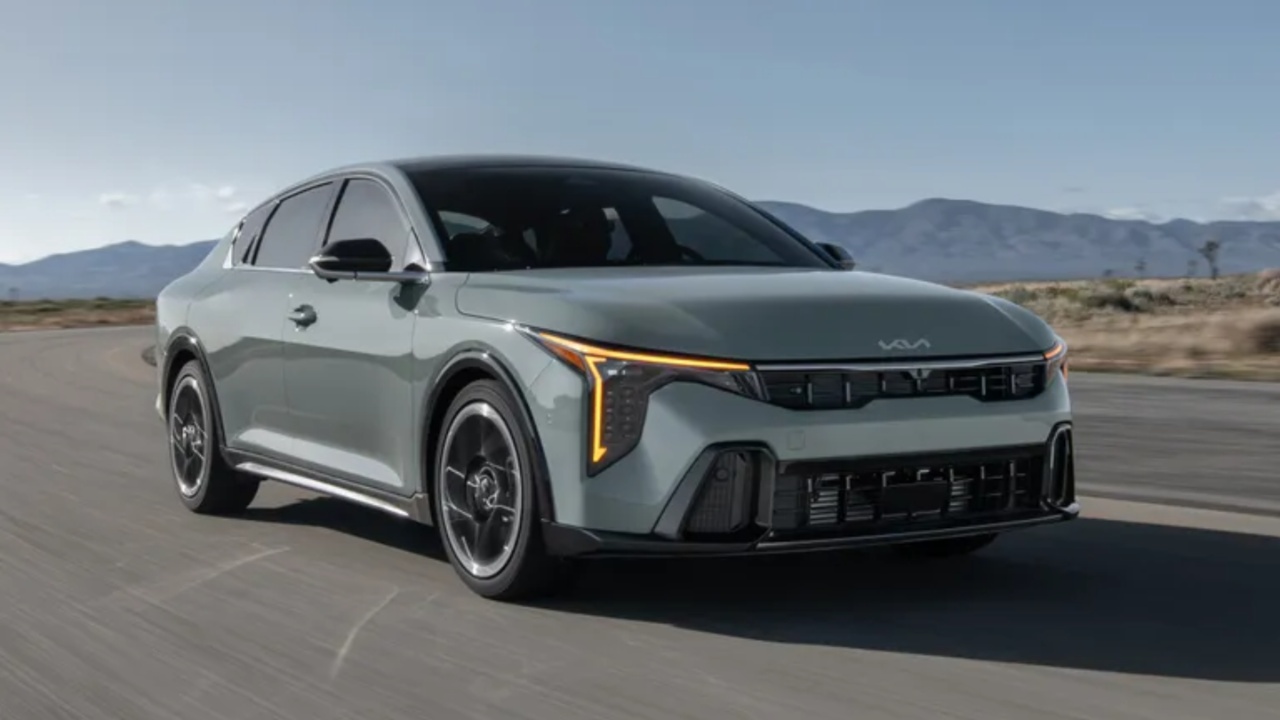 2025 Kia K4