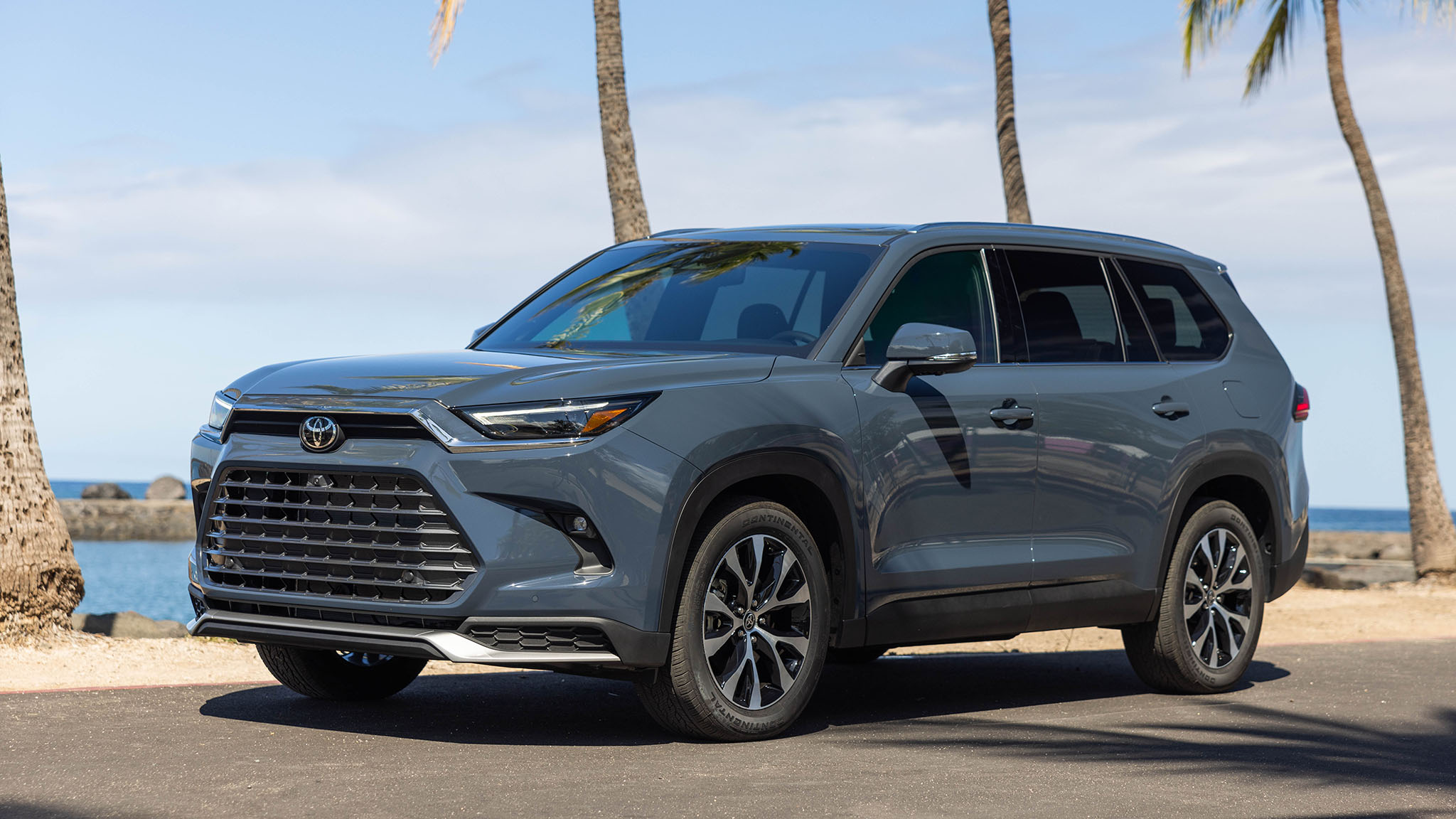 2025 Toyota Highlander Hybrid