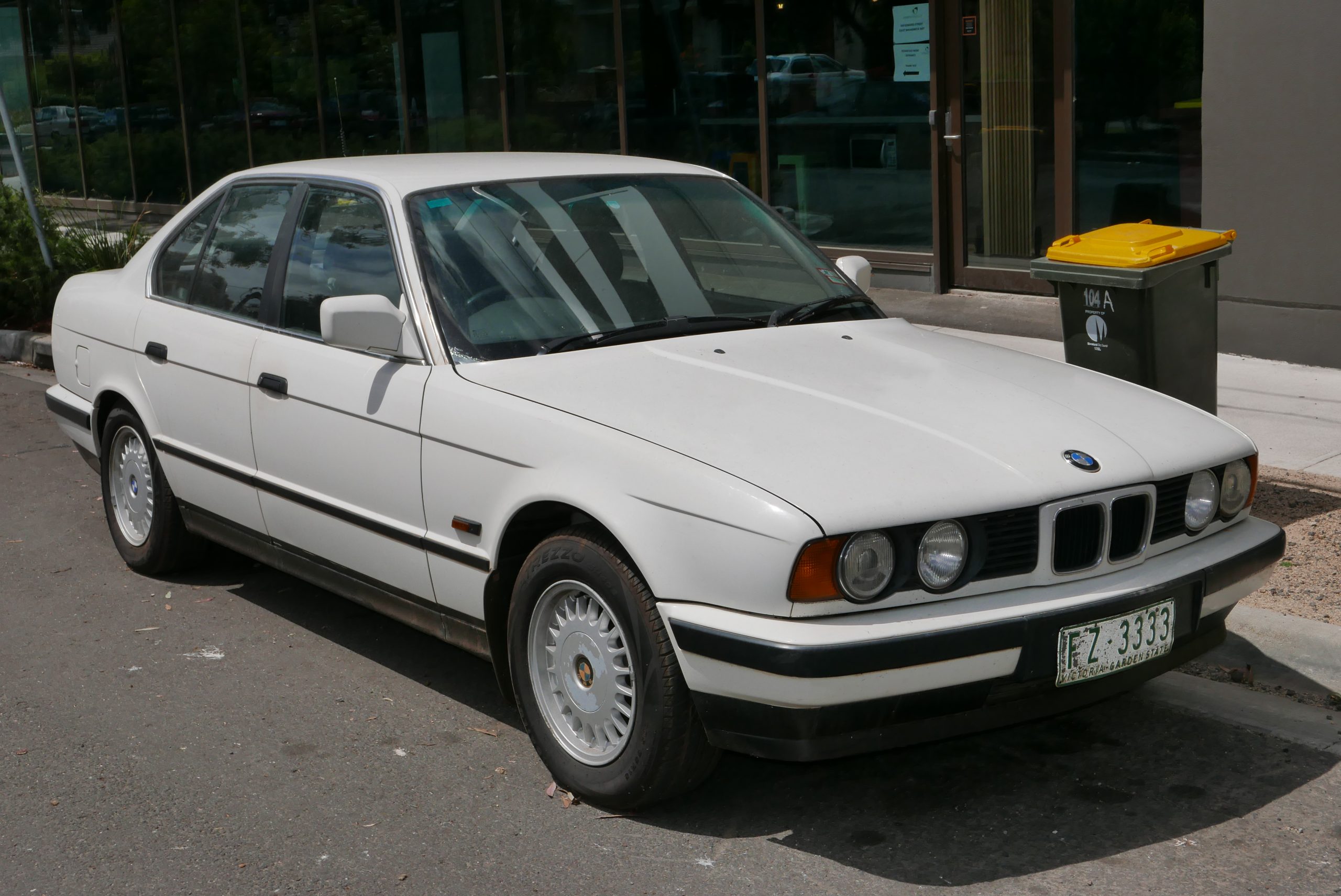 BMW 5 Series (E34, 1989–1995)