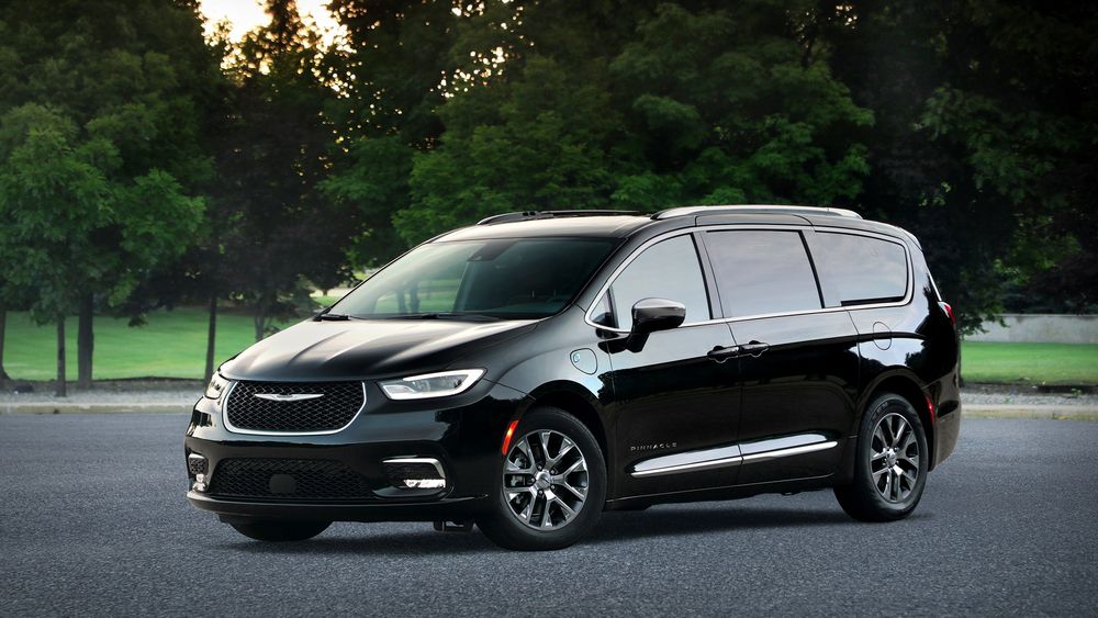 2025 Chrysler Pacifica Plug in Hybrid Pinnacle