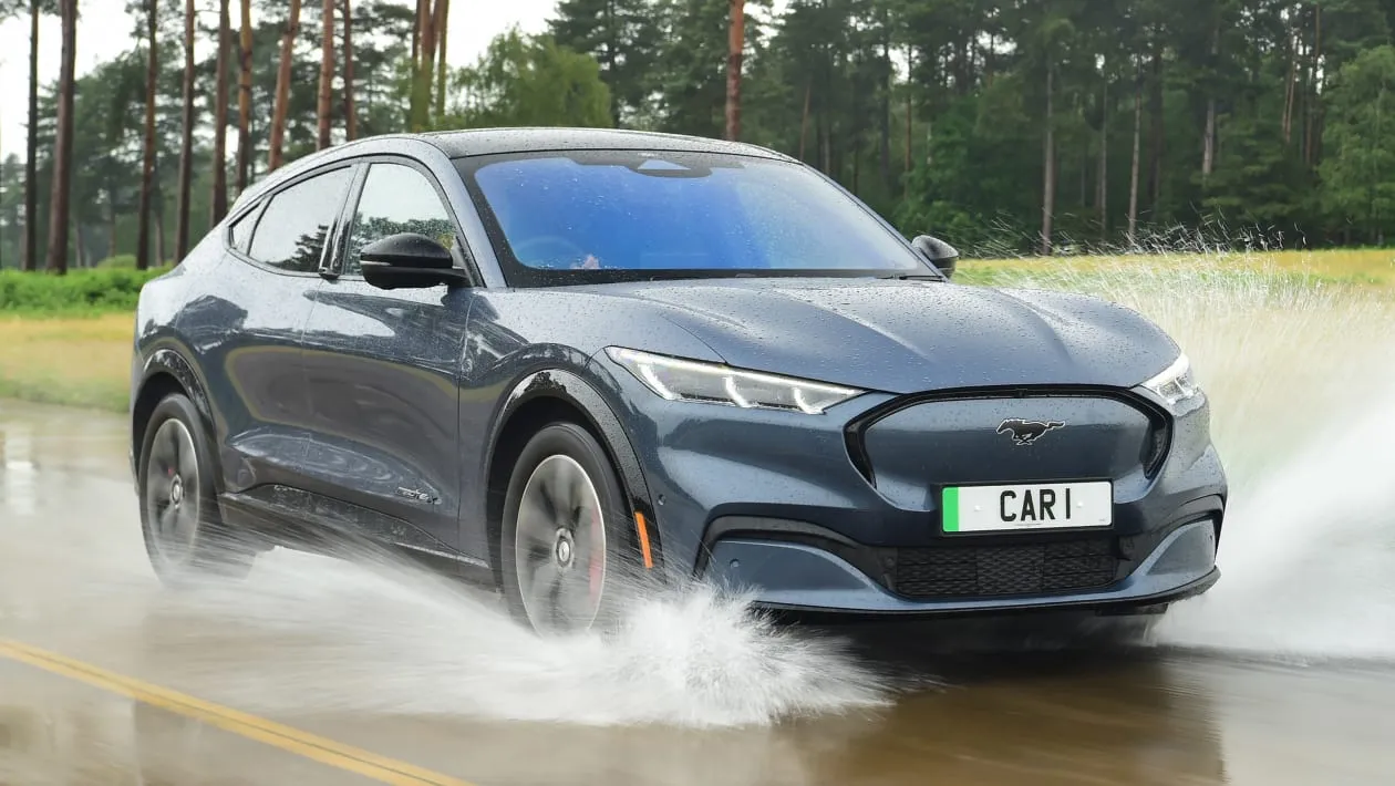 Ford Mustang Mach E Select RWD