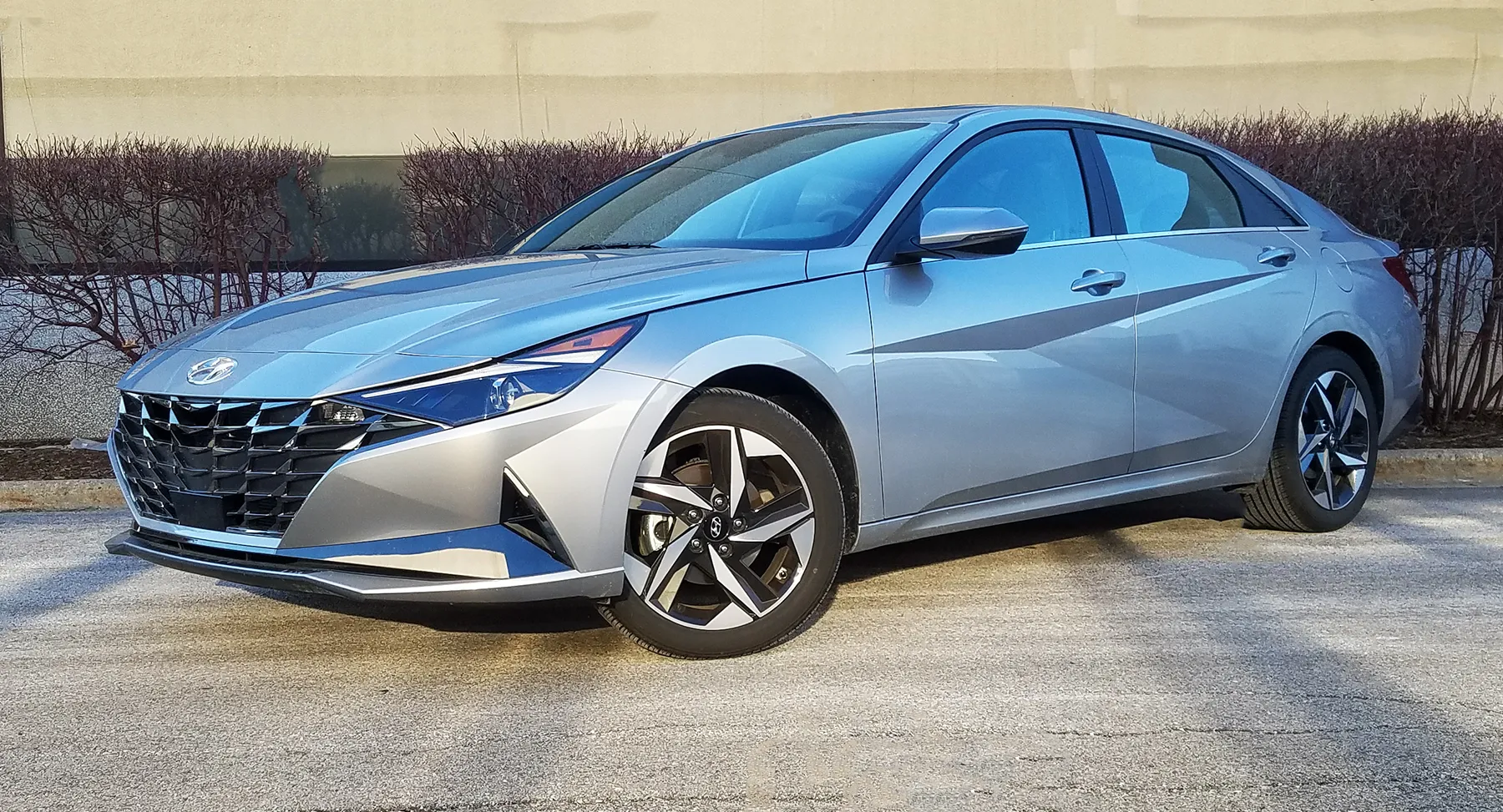 Hyundai Elantra SEL Premium