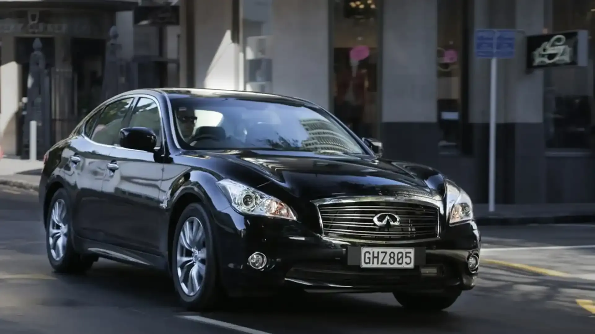 Infiniti M35h