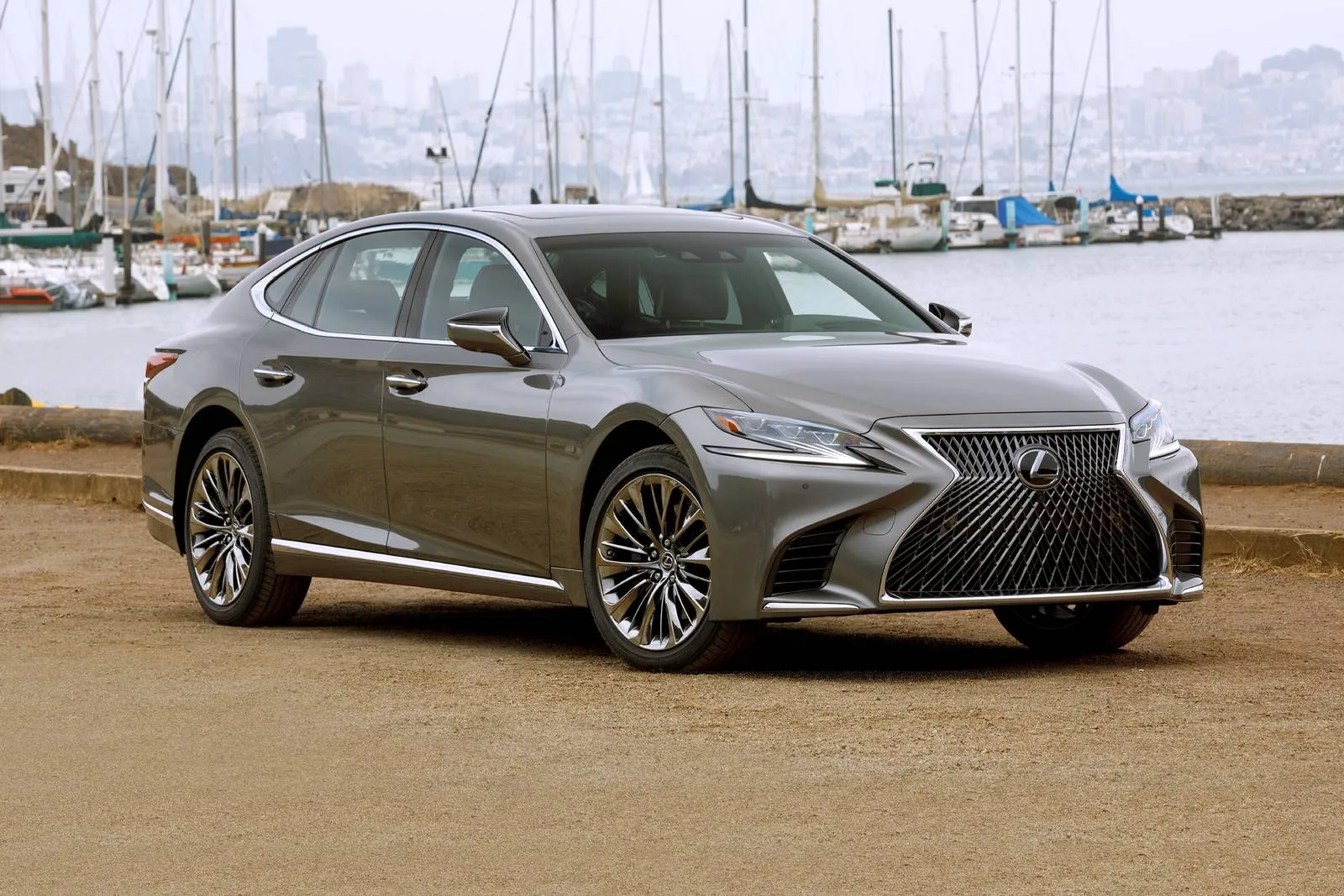 Lexus LS 500