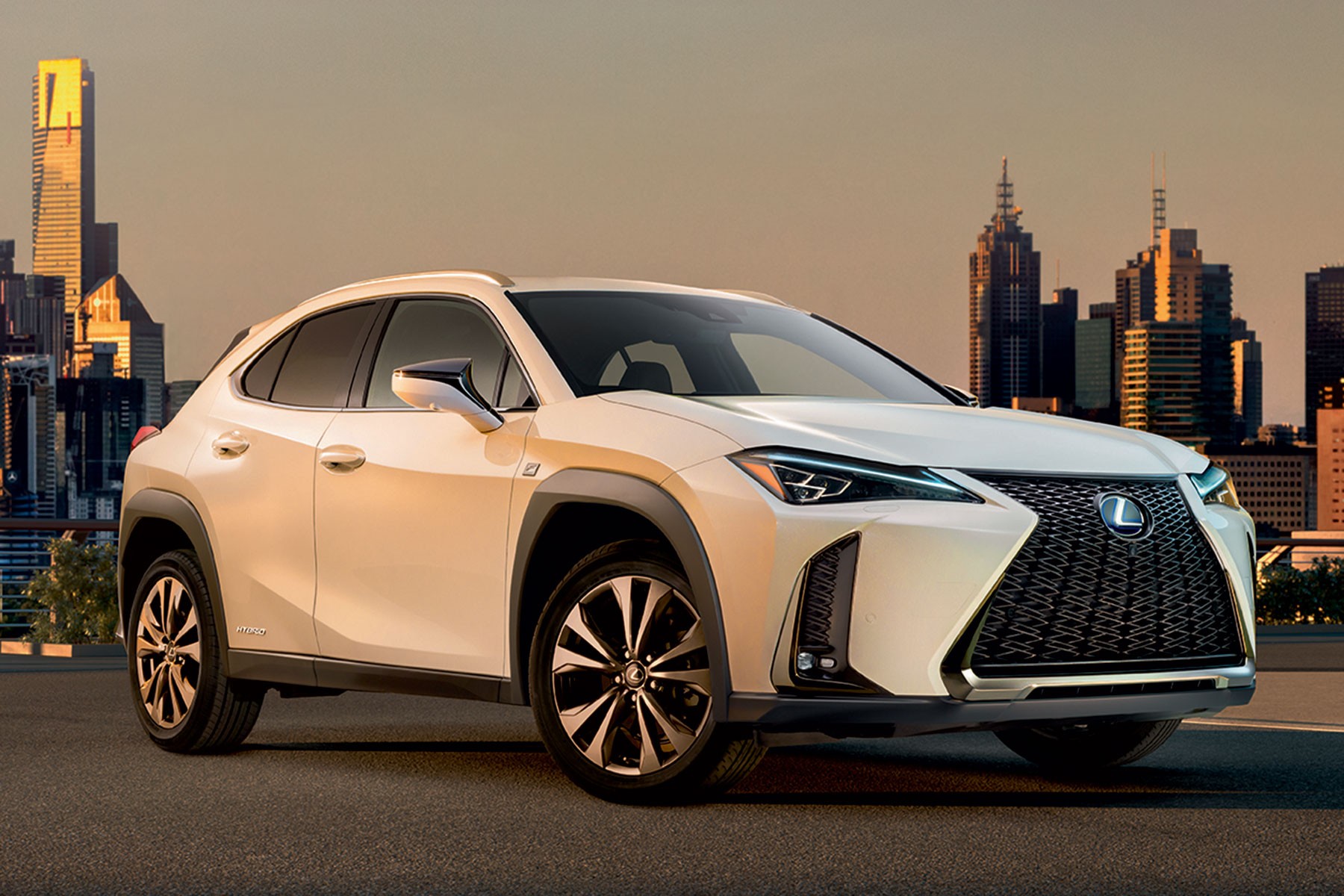Lexus UX 250h 2025