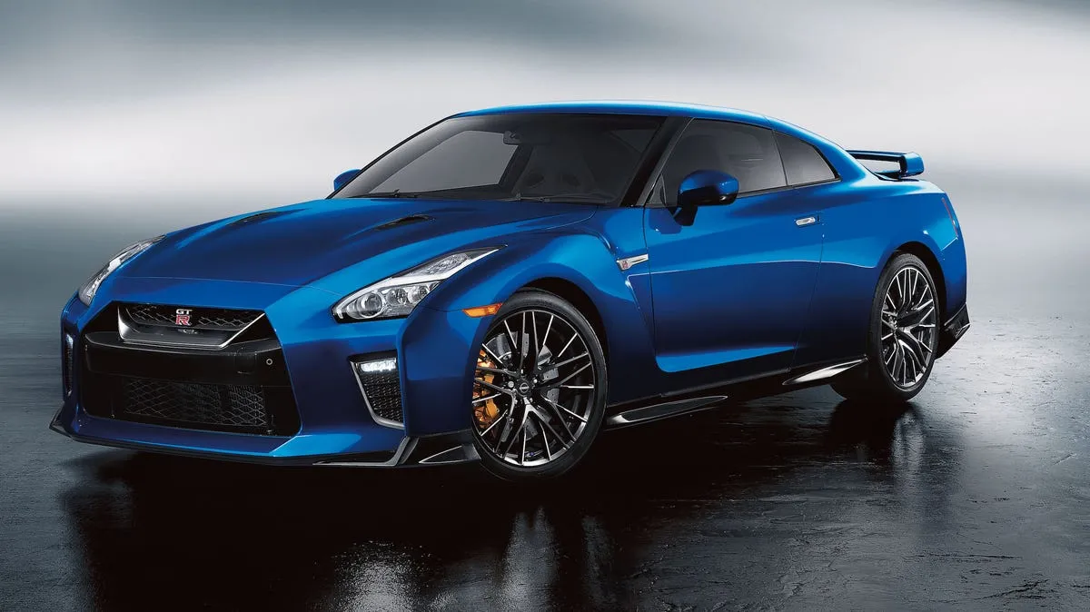 Nissan GT R