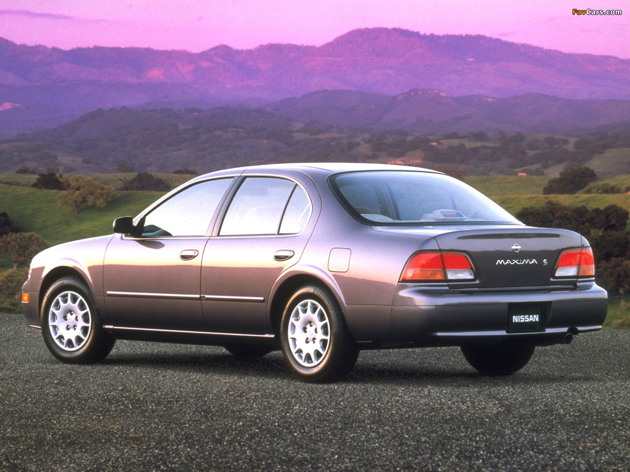 Nissan Maxima (1995–1999)1