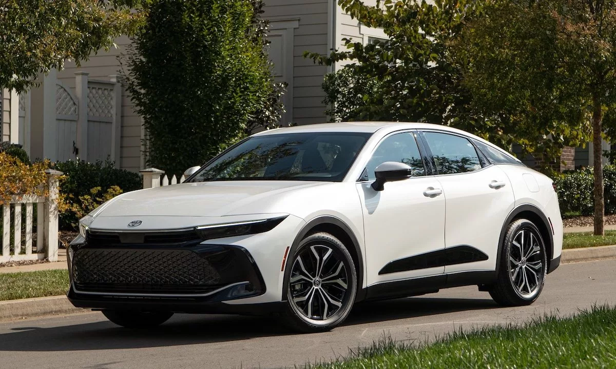 Toyota Crown Crossover Hybrid