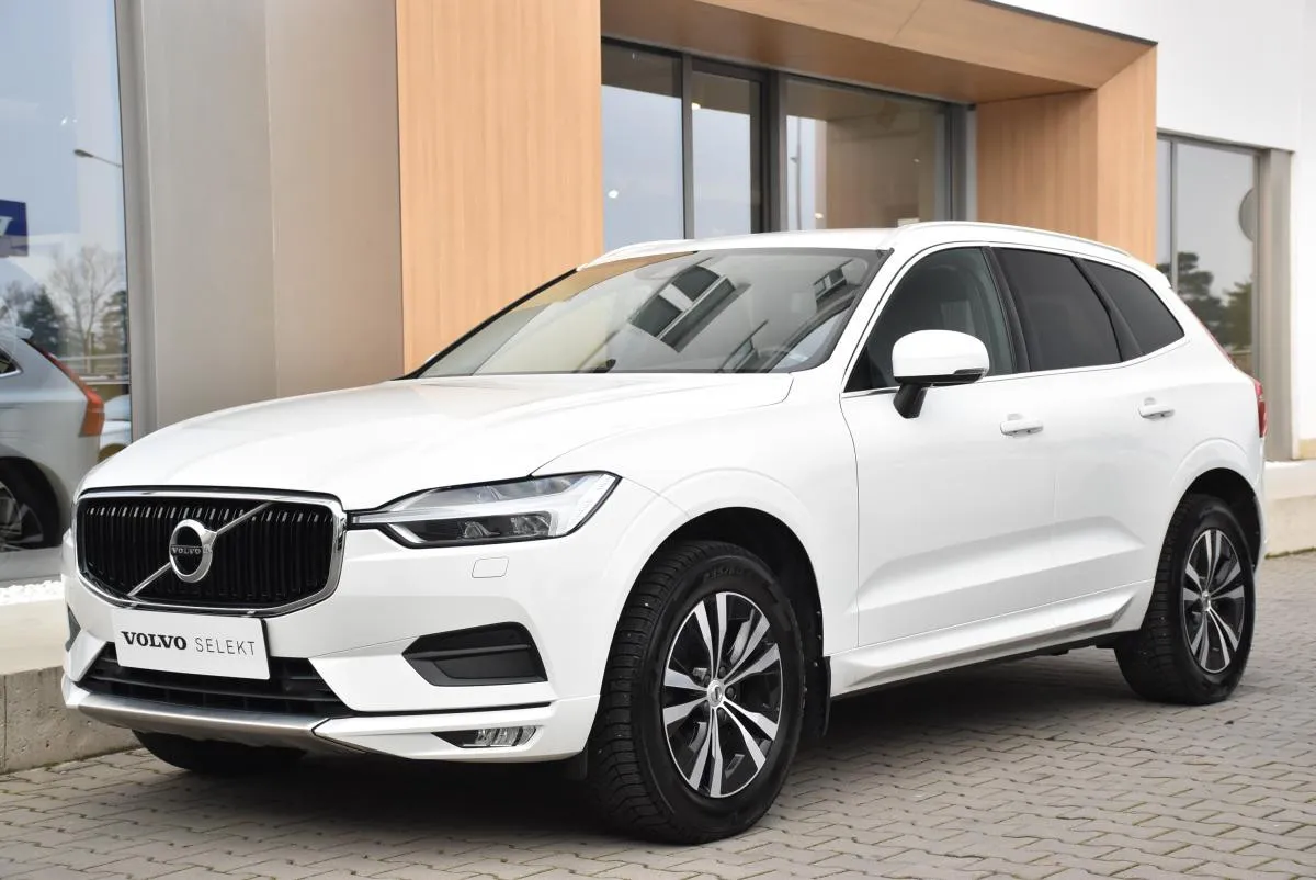 Volvo XC60 B5 AWD Momentum