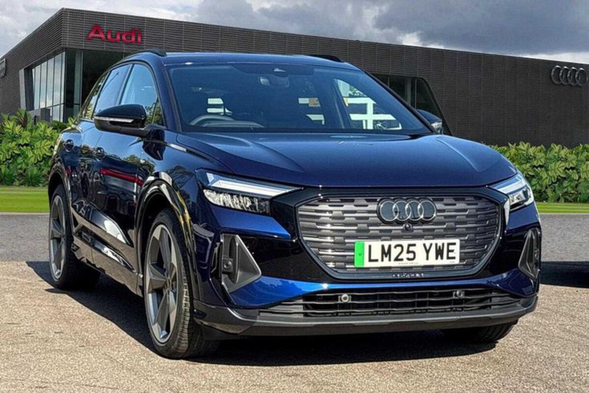 Audi Q4 e tron Quattro 