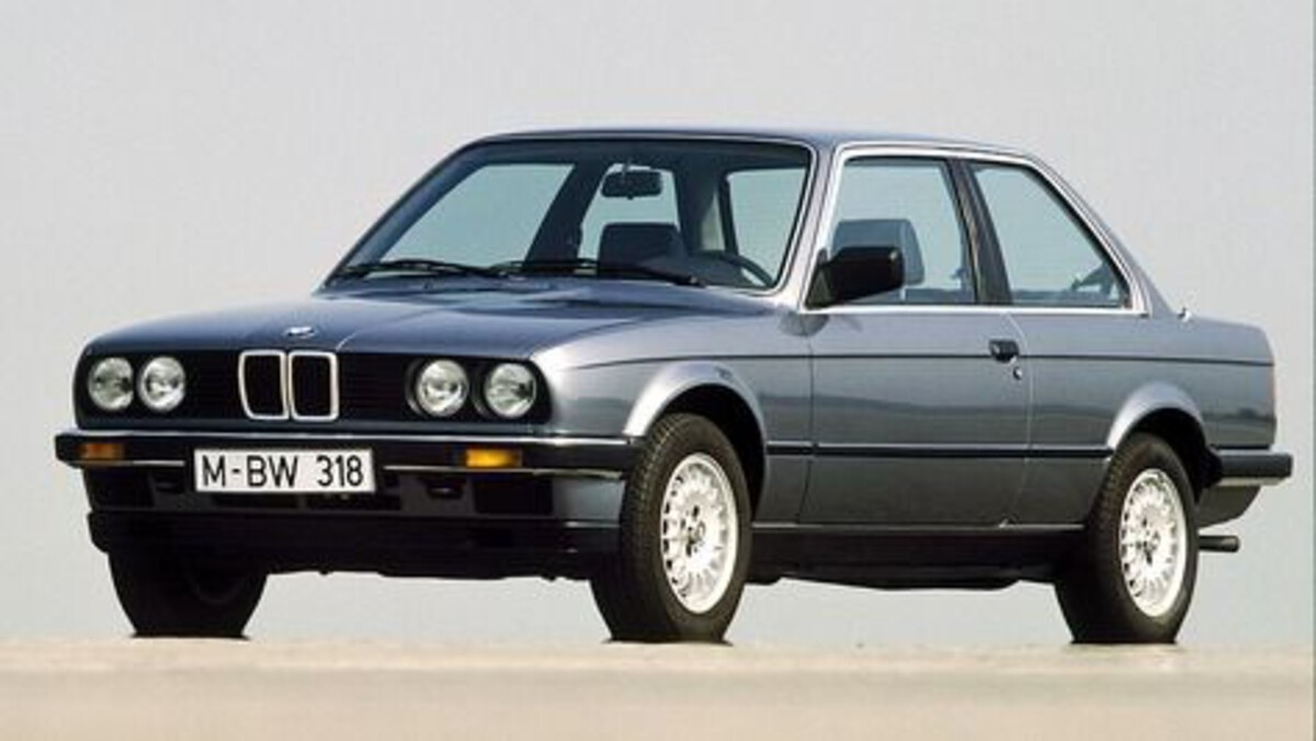 BMW E30 3 Series (1982–1994) BMW E30 3 Series (1982–1994)