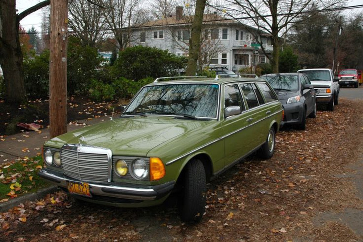 Mercedes Benz W123 300TD (1978–1985) Mercedes Benz W123 300TD (1978–1985)