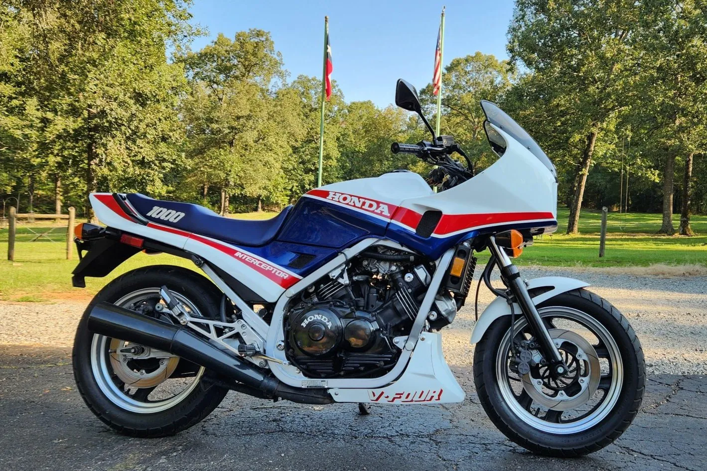 1984 Honda VF1000F 1984 Honda VF1000F