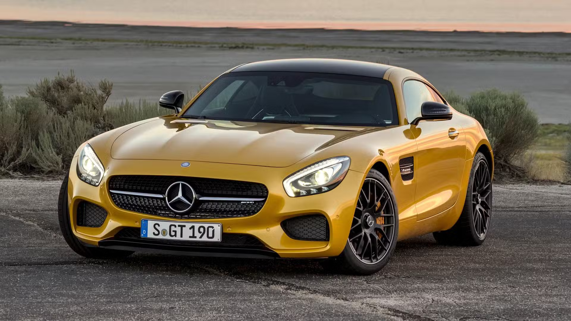 2015 Mercedes-AMG GT Coupe