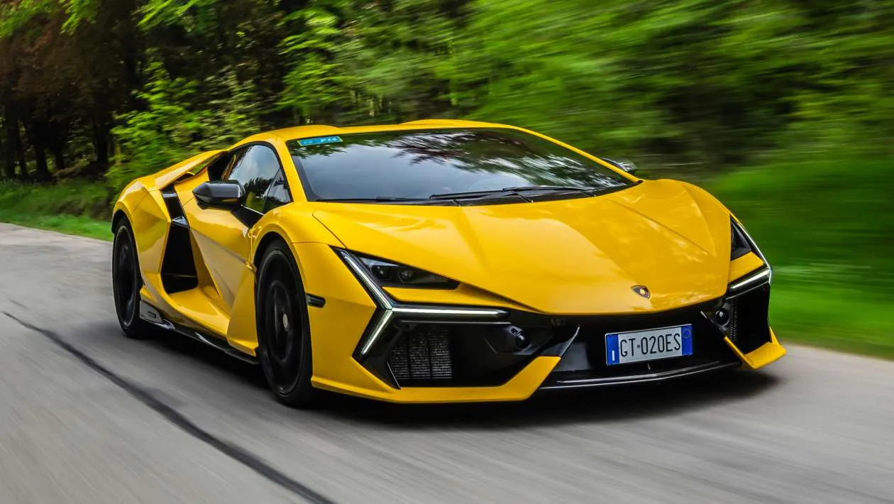 2024 Lamborghini Revuelto