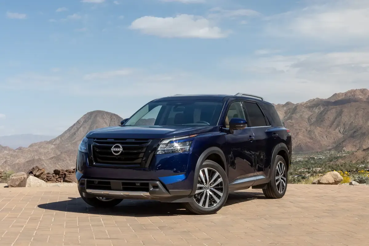 2024 Nissan Pathfinder Platinum