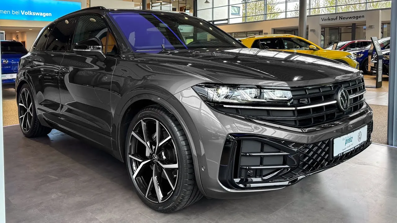 2024 Volkswagen Touareg R Line