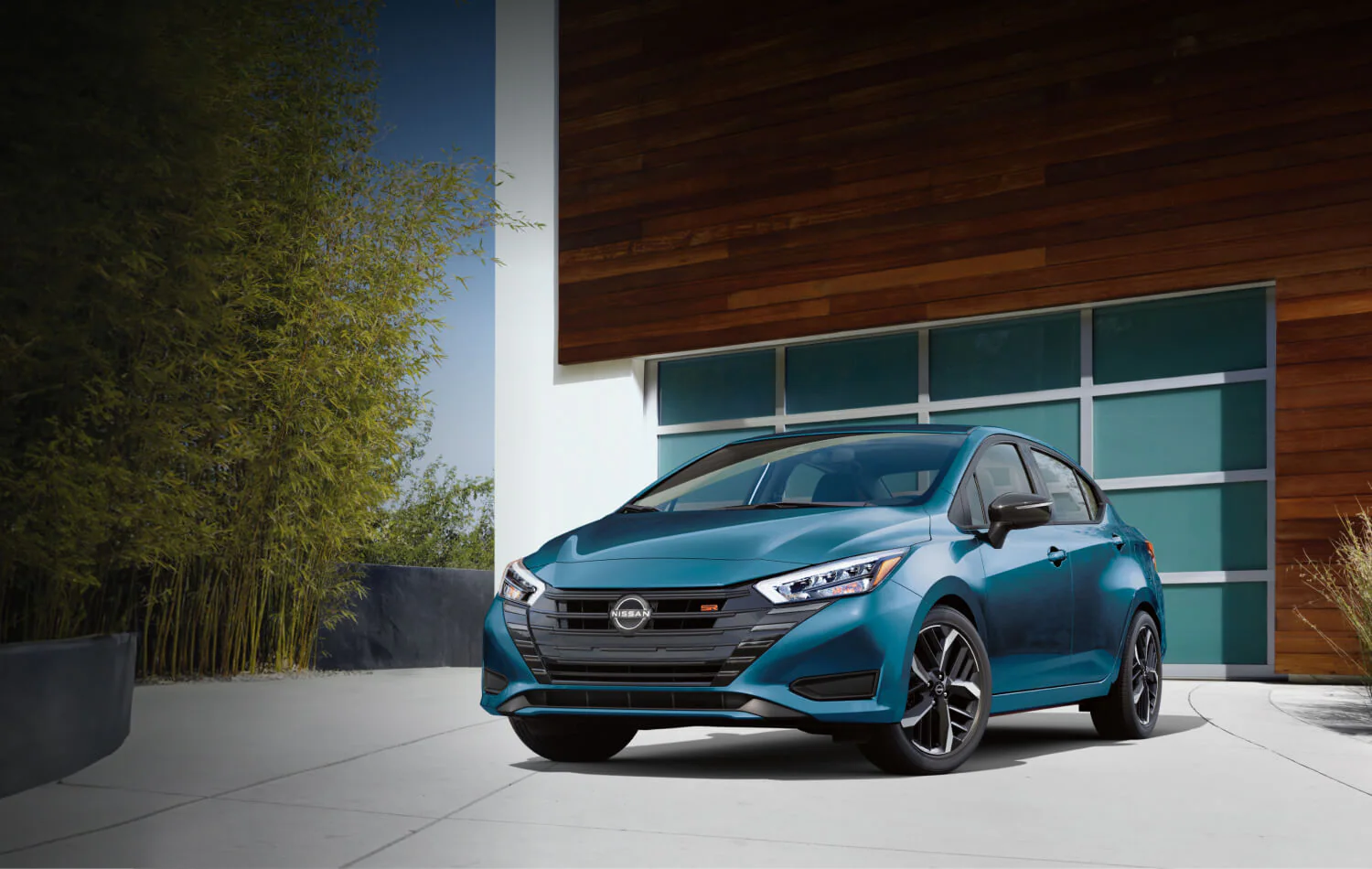 2025 Nissan Versa S Manual