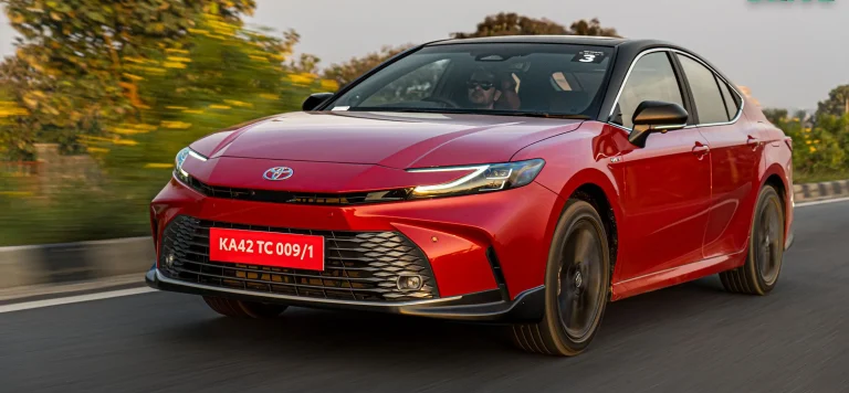 2025 Toyota Camry Hybrid