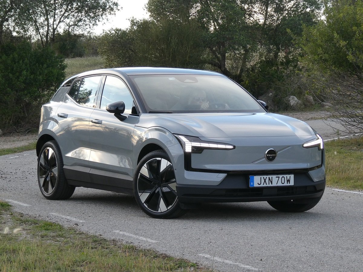 2025 Volvo EX30