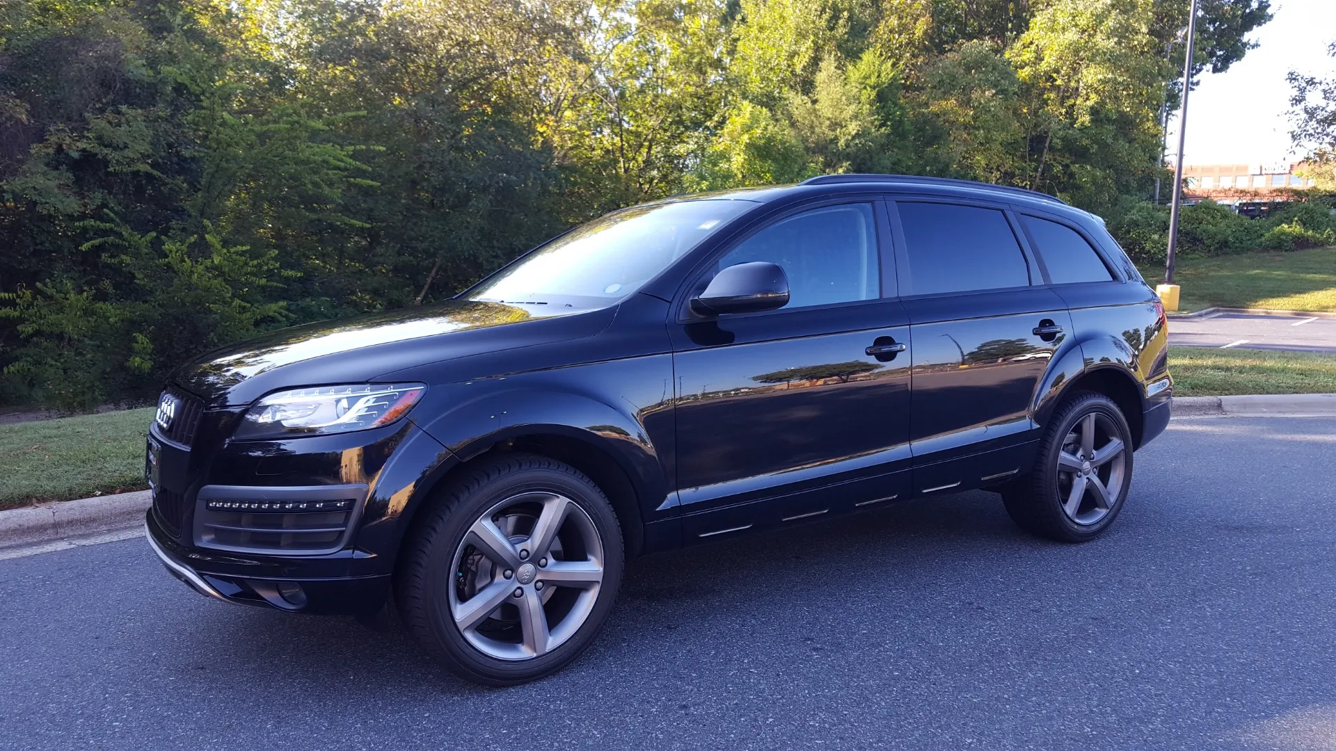 Audi Q7 3.0T Premium Plus Audi Q7 3.0T Premium Plus
