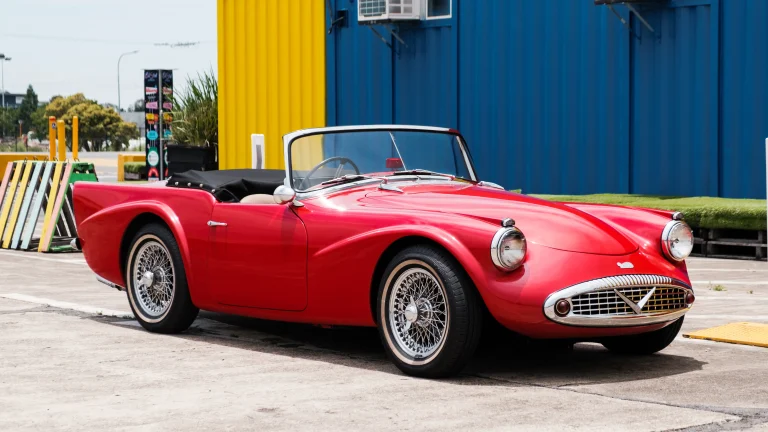 Daimler Dart SP250