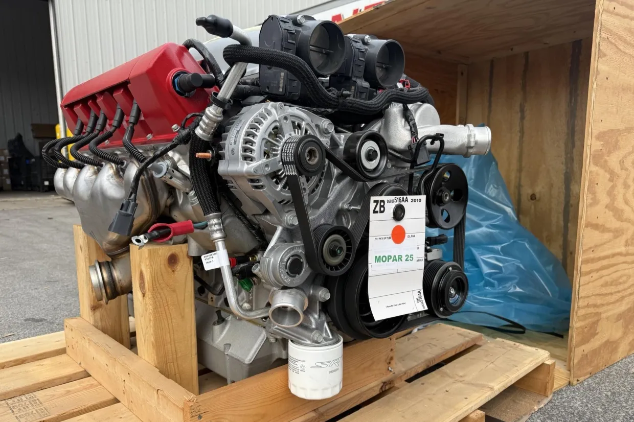 Dodge 8.4 Liter V10 Dodge 8.4 Liter V10